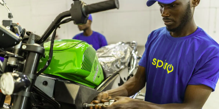 Le Marché des Véhicules Électriques au Bénin: Qu’est-ce qui Pousse le Changement vers les Voitures Électriques ?