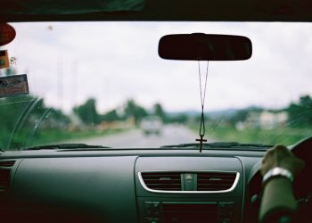 Conduire une voiture électrique de Cotonou à Parakou : est-ce possible ?