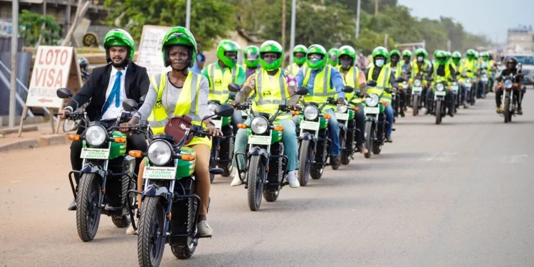 M Auto et la révolution de la moto électrique dans les grandes villes du Bénin