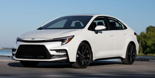 Nettoyage Low-Cost pour Votre Zémidjan ou Voiture Quotidienne au Bénin : Le Guide Complet