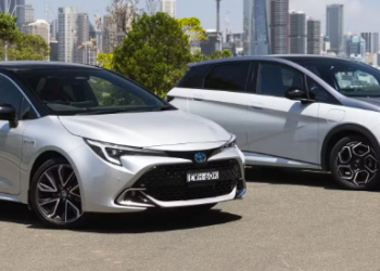 BYD Yuan Plus vs Toyota Corolla : Lequel Choisir à Cotonou ?