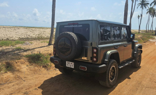 Astuces pour Votre 4×4 sur les Pistes Latérites Béninoises