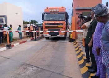 Nouveau Péage à Houègbo : Des Stations Mobiles pour Fluidifier le Trafic des Véhicules Légers