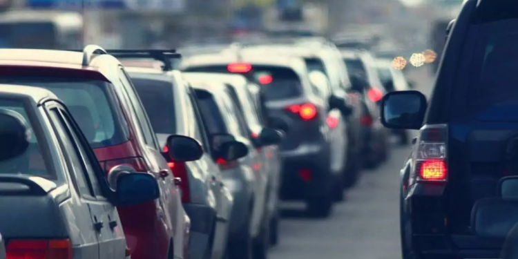 Conseils pour éviter les embouteillages au Bénin en voiture