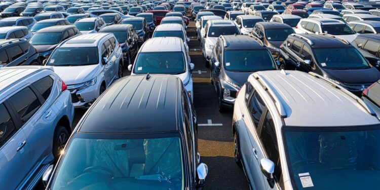 Renouvellement du Parc Automobile de l&rsquo;État Béninois en 2026 : Ce Que Révèlent les Appels d&rsquo;Offres Publics