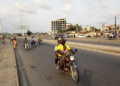 Conduite Économe en Carburant sur les Routes Mixtes du Bénin